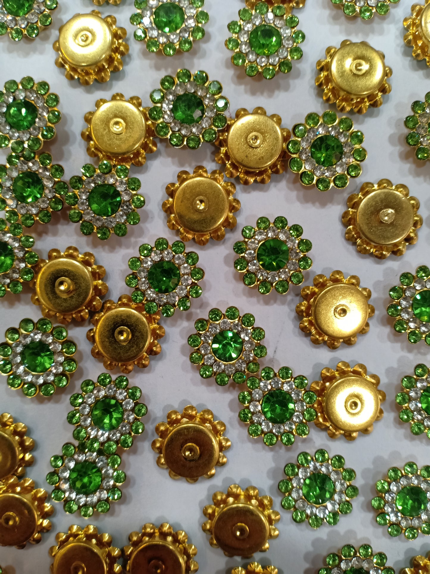 14mm Sunflower Light Green