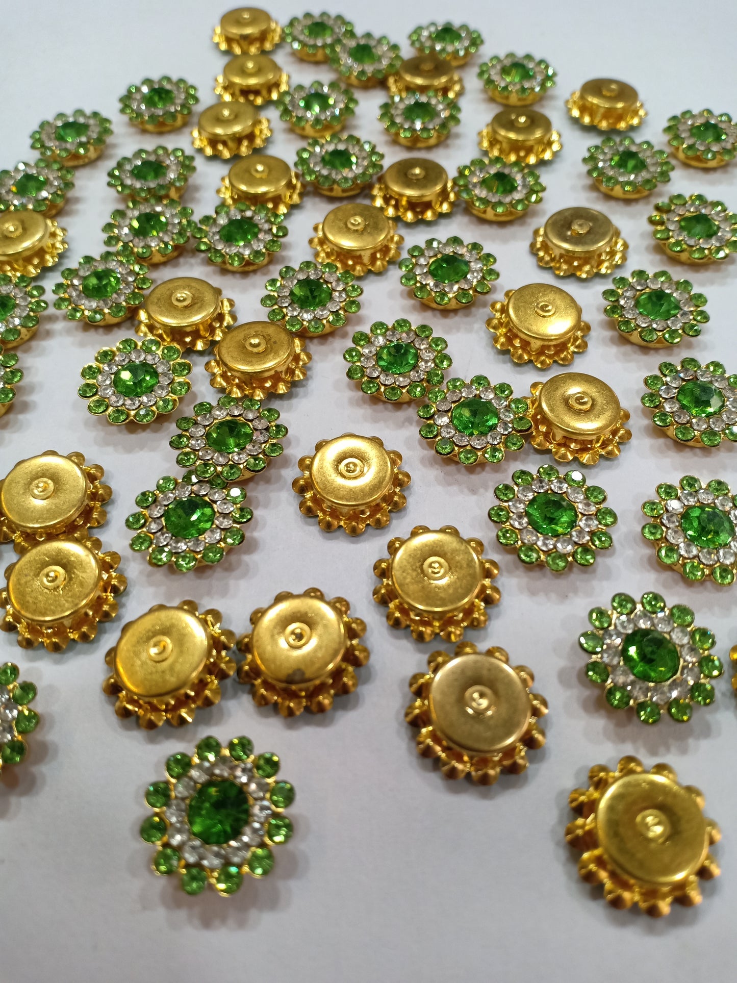 14mm Sunflower Light Green