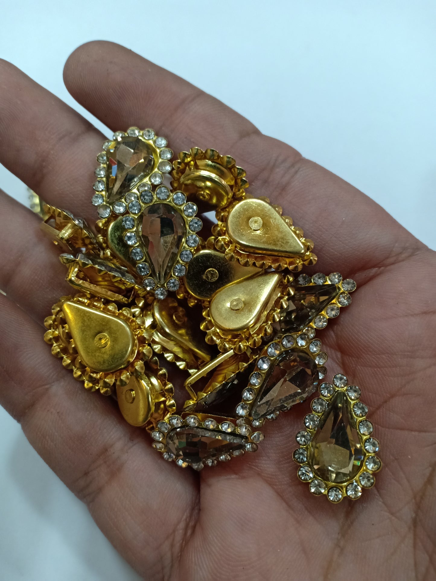 Golden 8x13mm Drop Side Ring