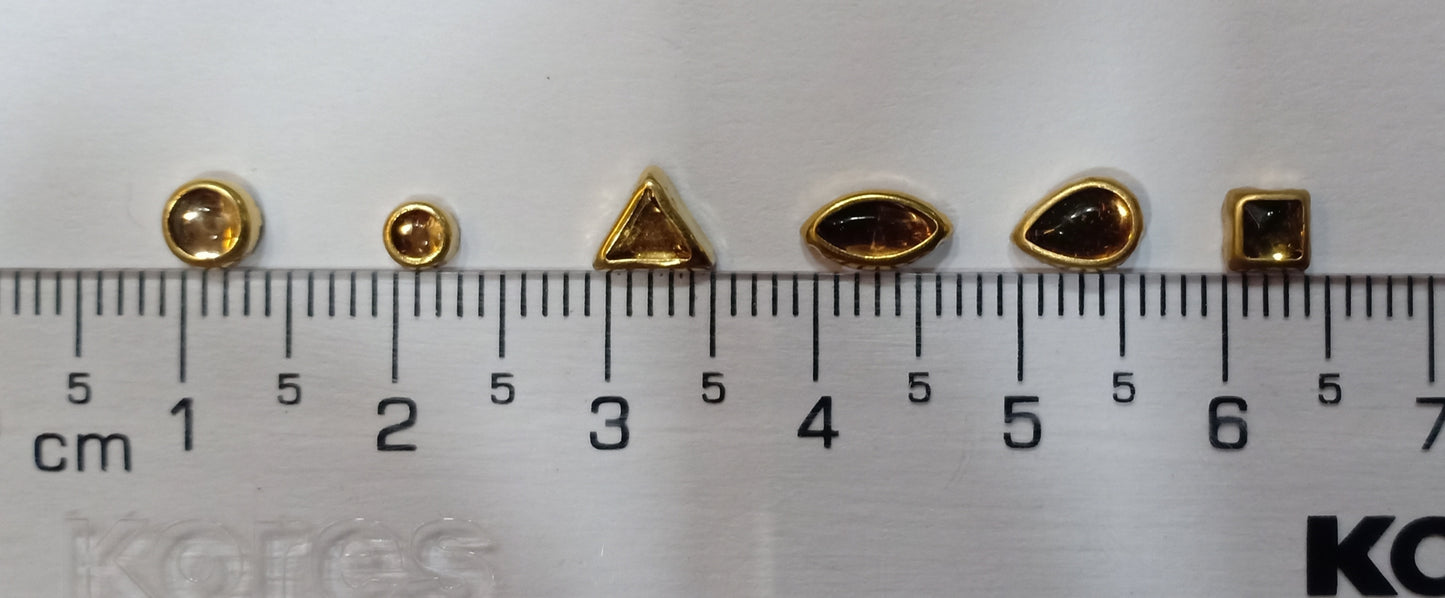 Golden Set of 6 Shapes Kundan Beads With Free Fabric Glue 600 Pieces