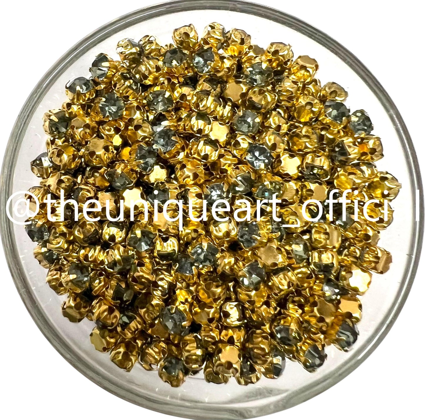 Grey Small Round Clip Stones With Golden Base
