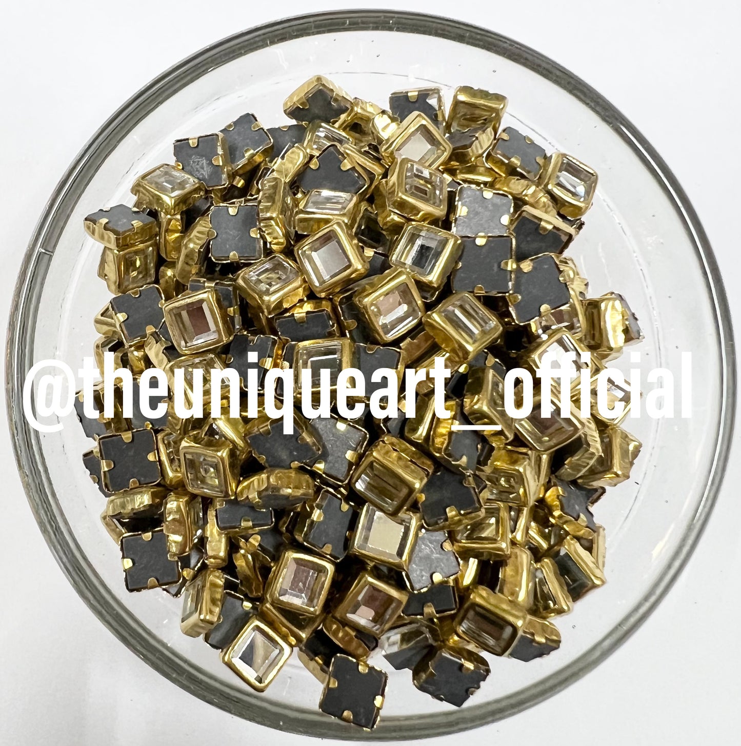 Square 4x4mm Silver Glossy