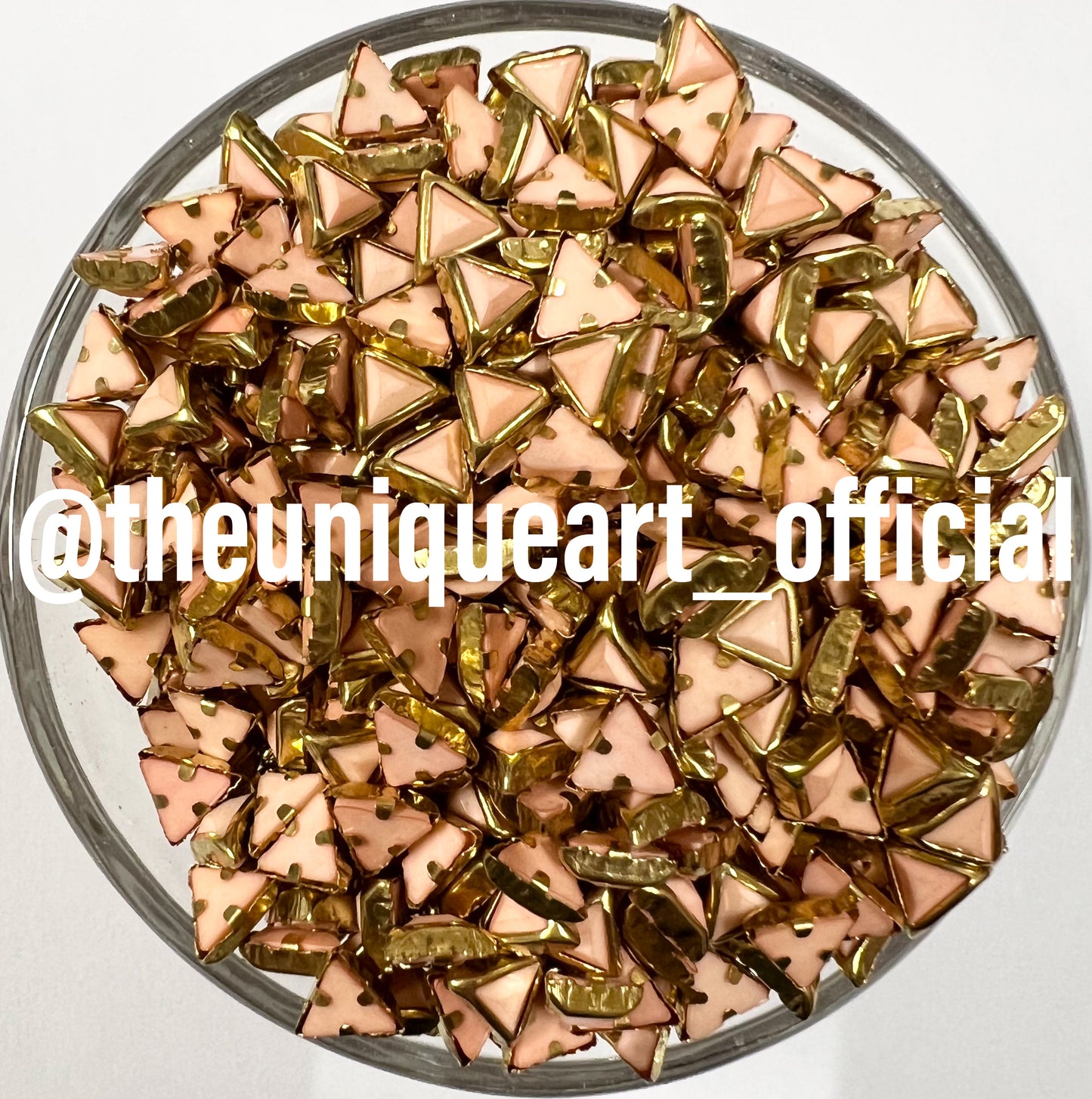 Pastel Peach 4x4x4mm