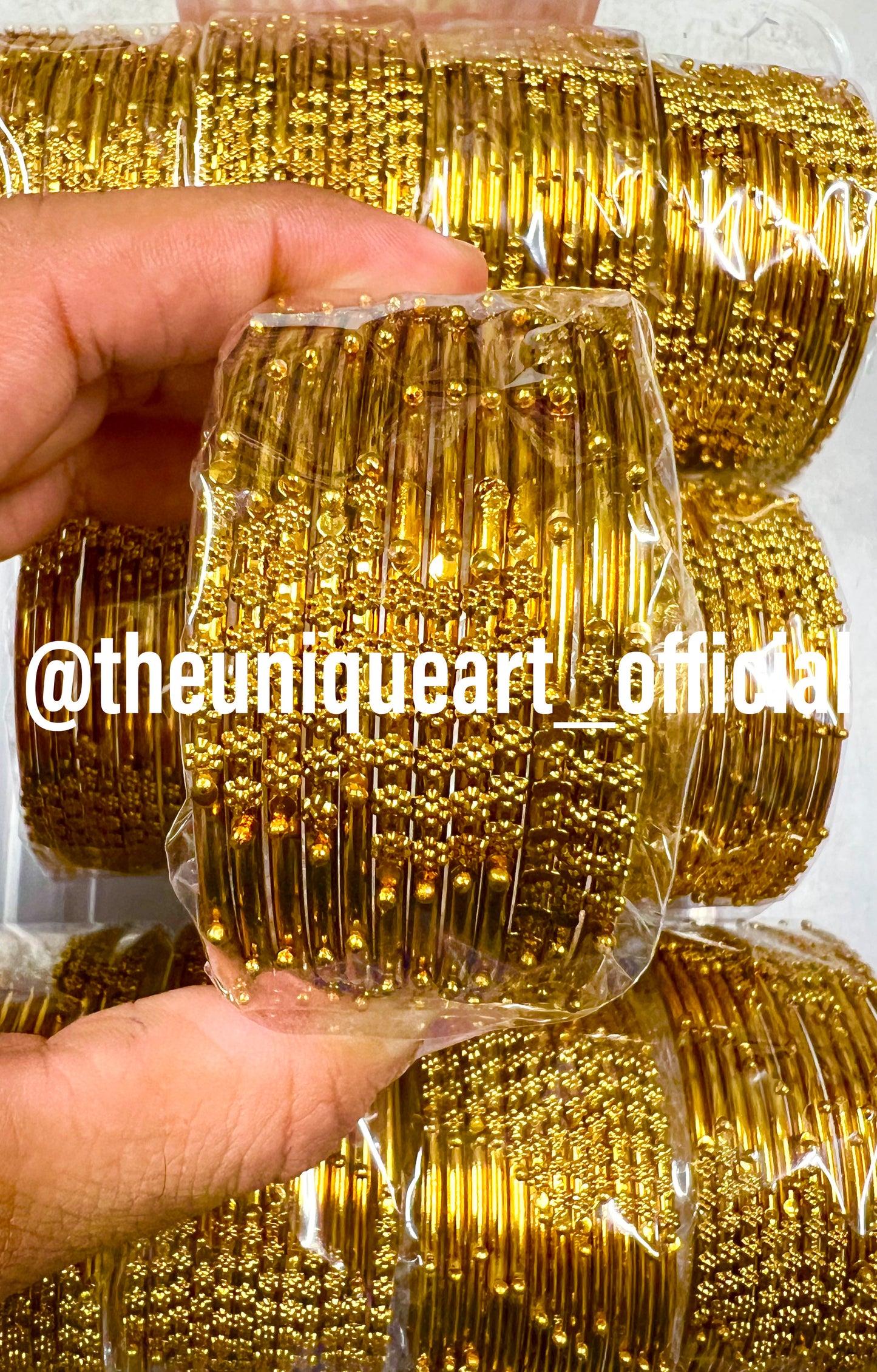 Flower Dotted Metal Bangle