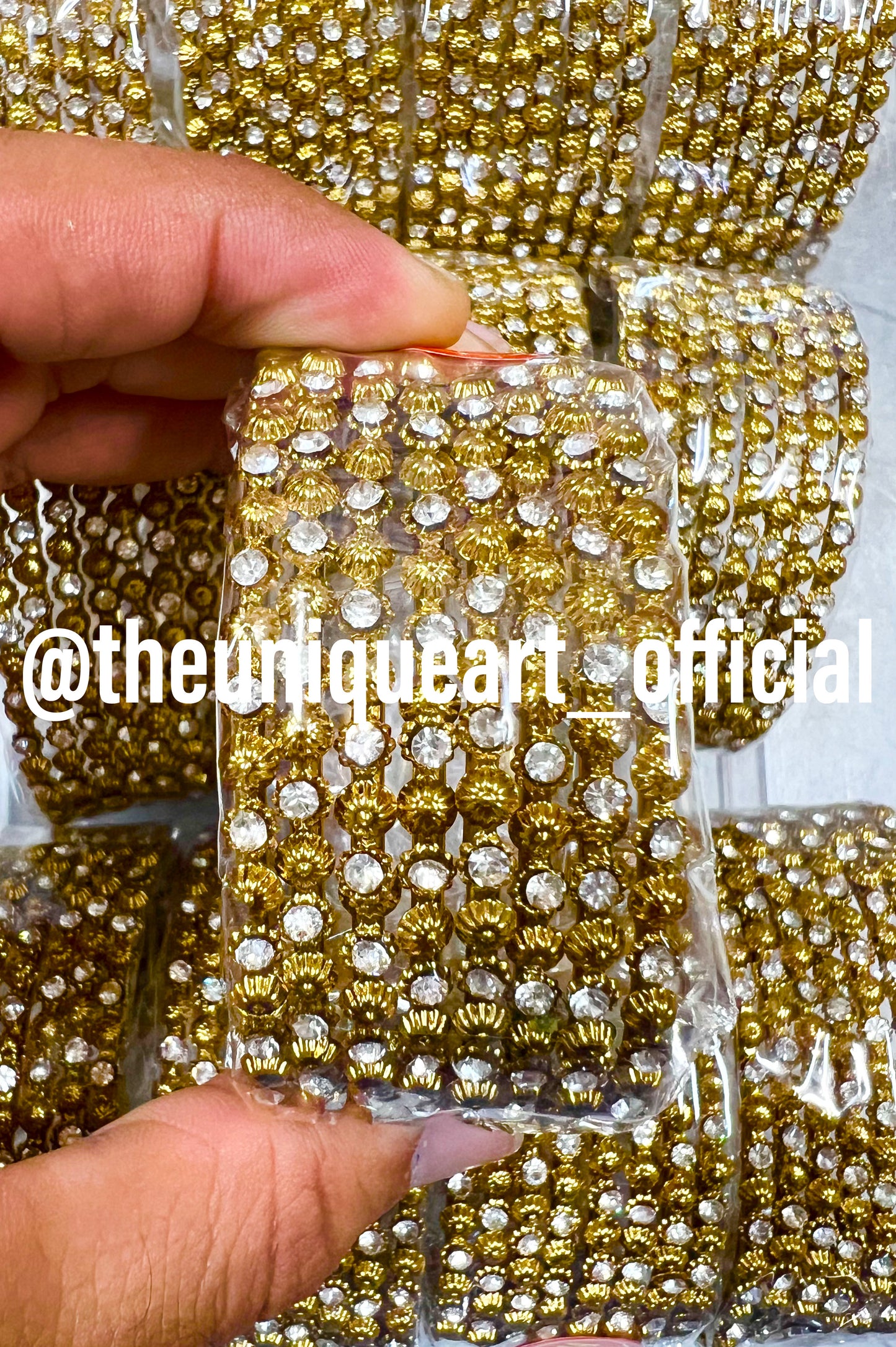 Flower Dotted With Stone Metal Bangle