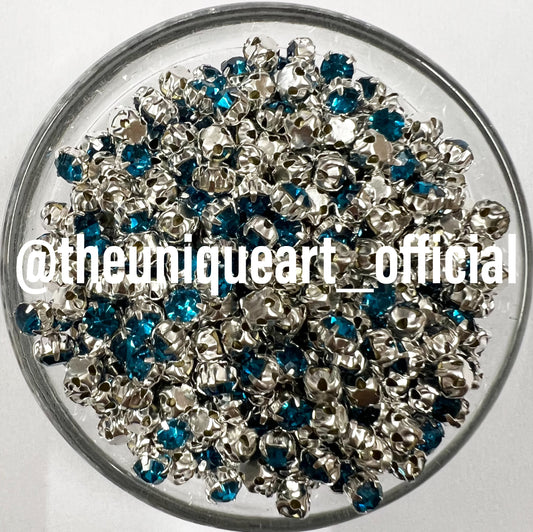 Peacock Small Round Clip Stones