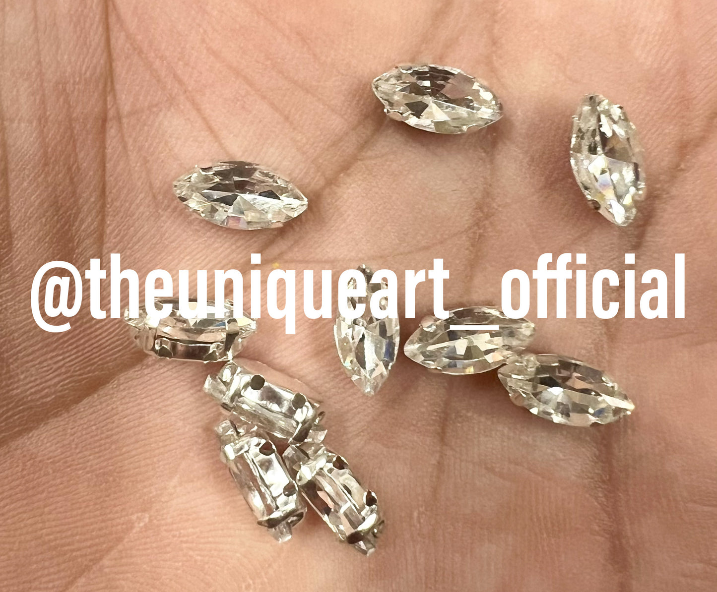 White Eye Clip Stone 10x5mm