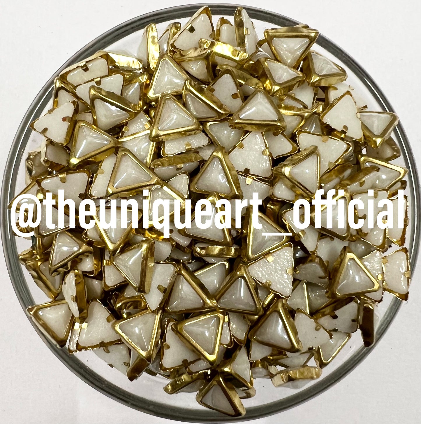 Triangle 6x6x6 White Ceramic