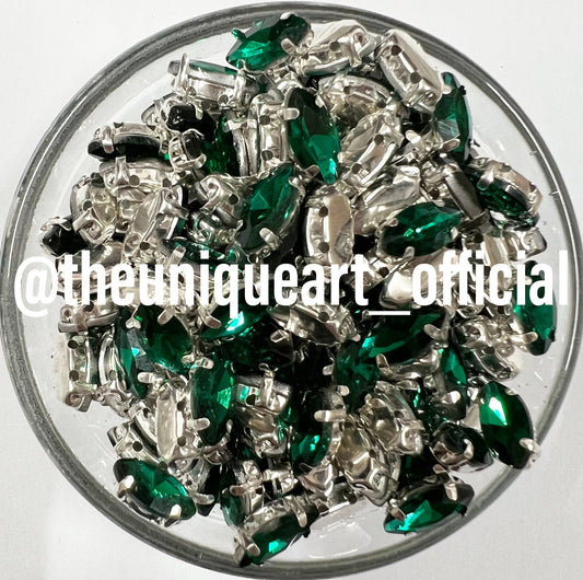 Emerald Eye Clip Stone 10x5mm