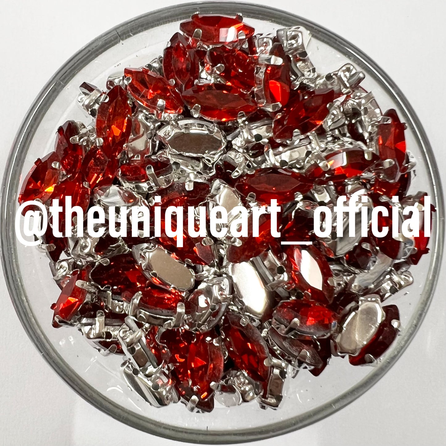 Red Eye Clip Stone 10x5mm