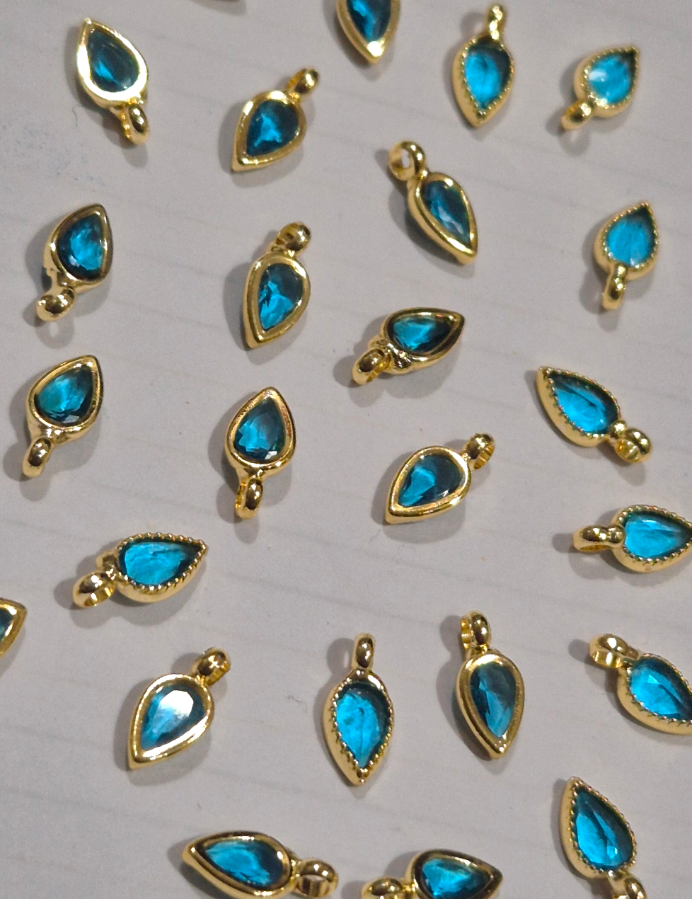 Peacock AD Drop Pendant with Loop