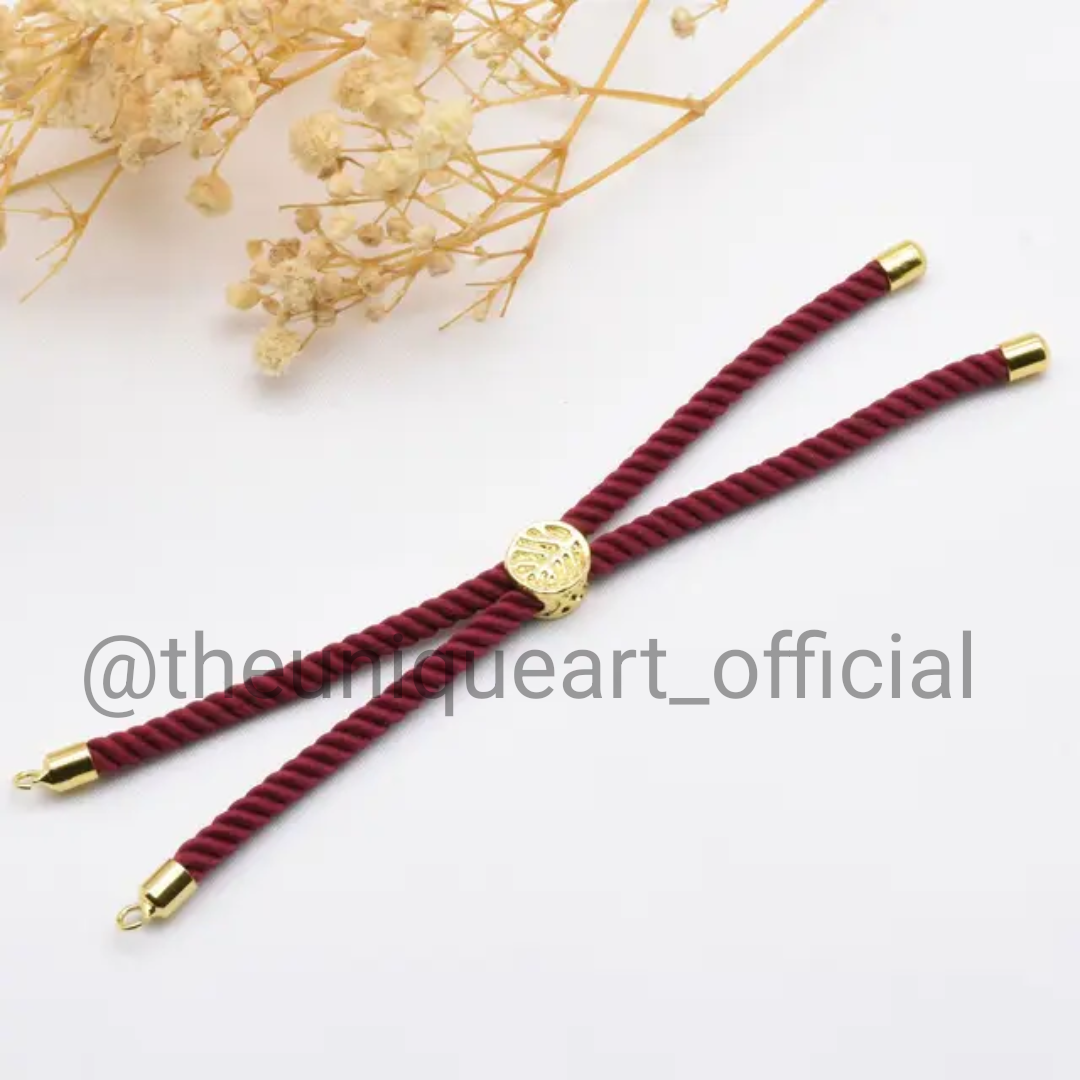Maroon Dori