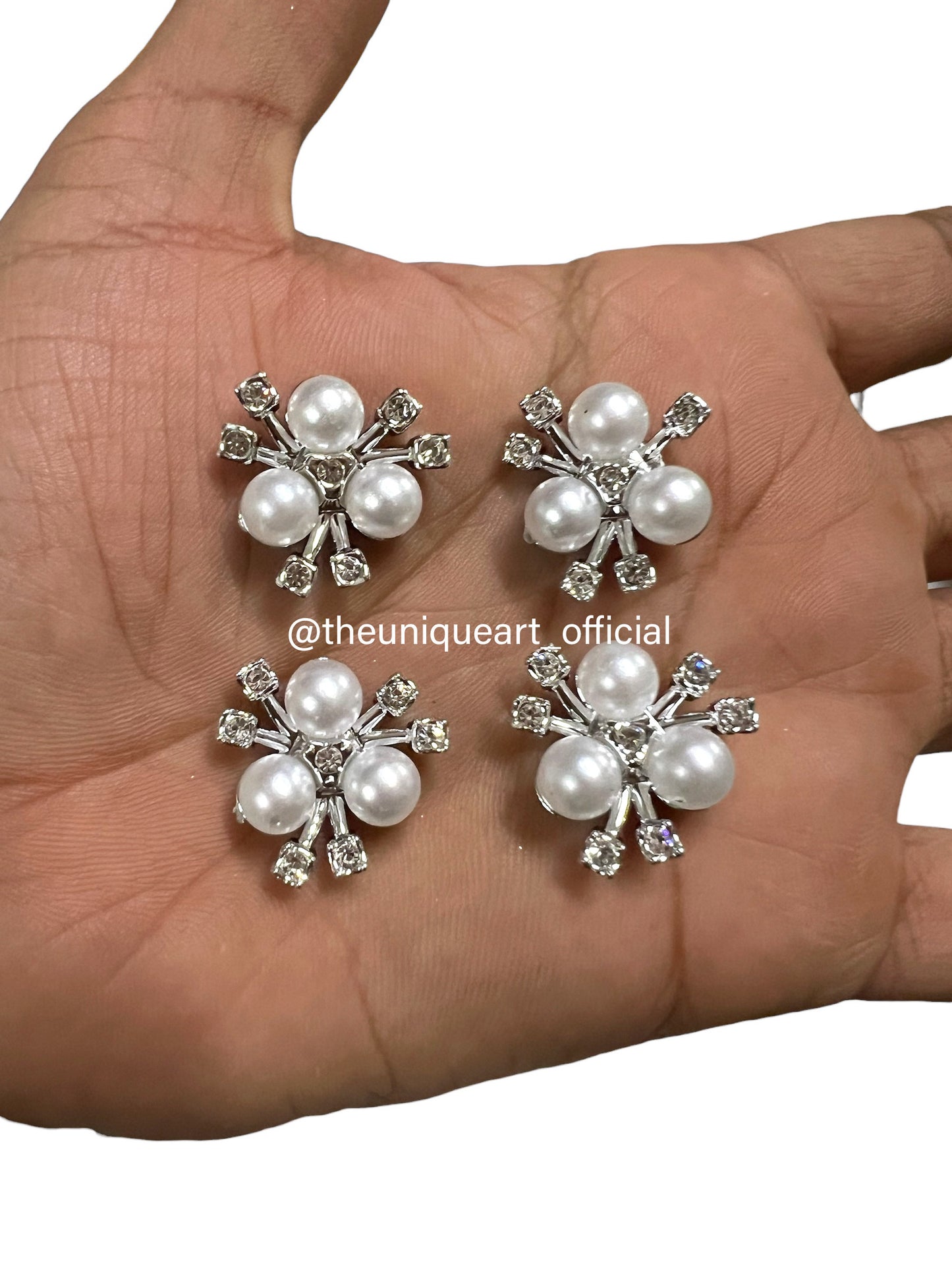 White Pearl Flower With Rhinestone 20mm