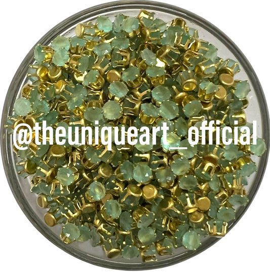 4mm Round Mint Green Ad Clip Stone