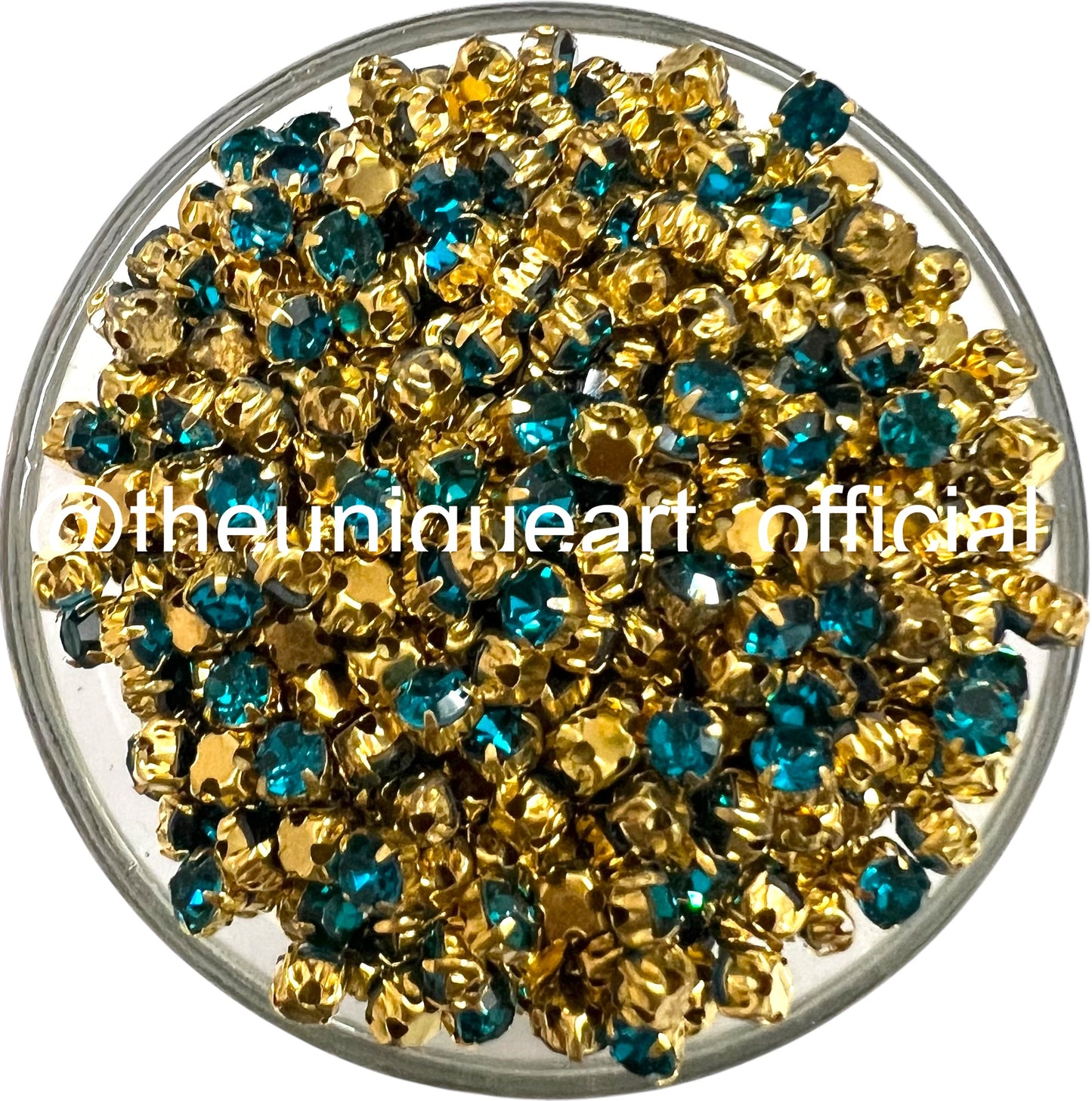 Peacock Small Round Clip Stones With Golden Base