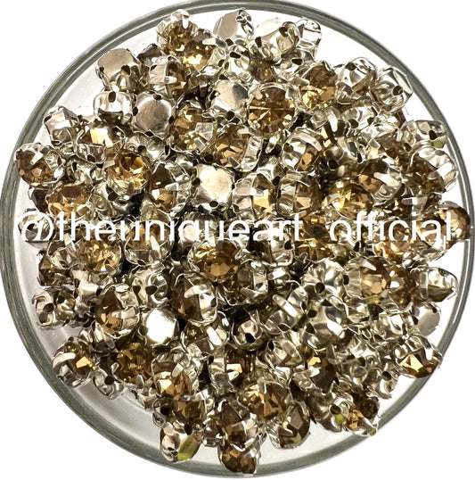 Golden / LCT 5mm Round Clip Stone