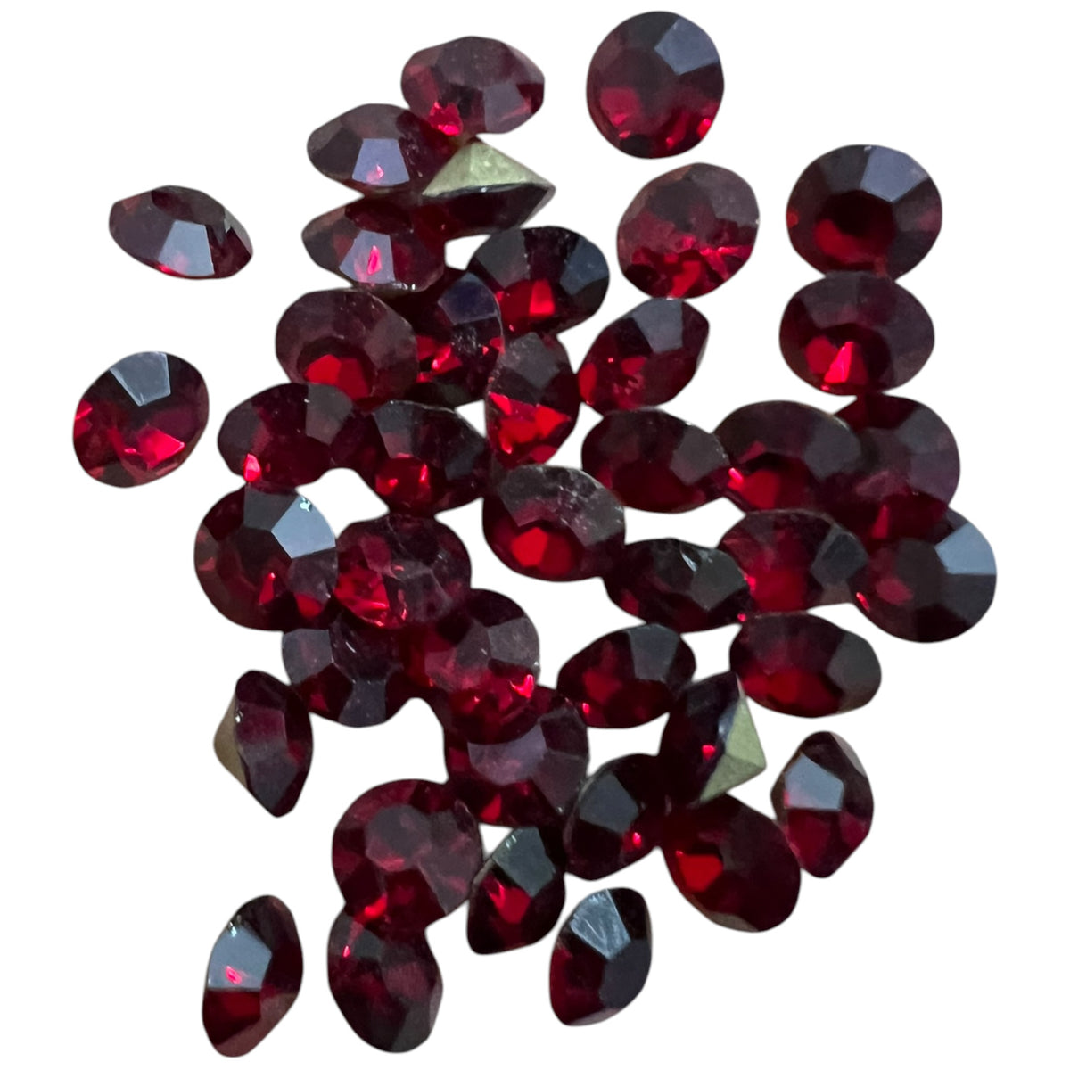 Maroon 6mm Glass Zircon Stone
