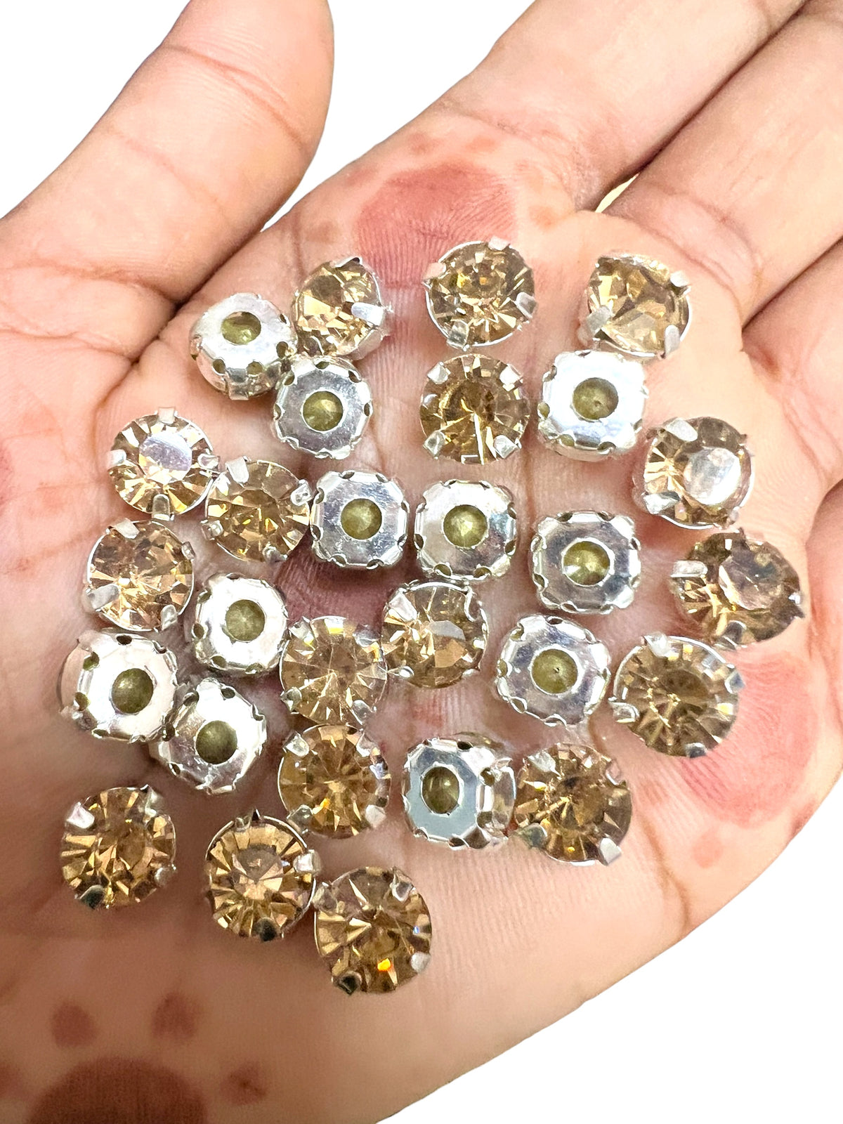 Golden 8mm Round Silver Base Clip Stone