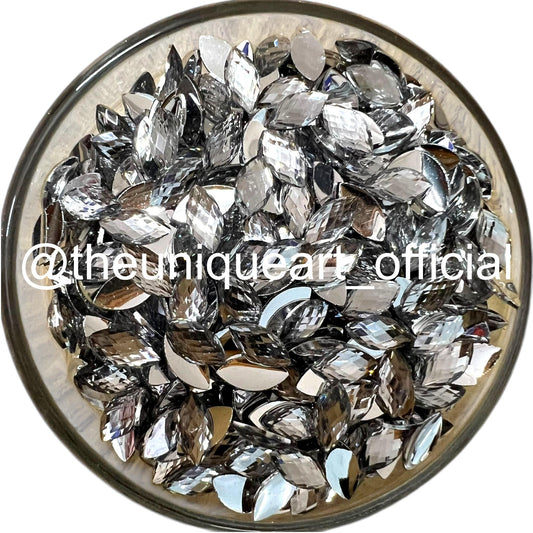 Silver Eye 8x4mm Resin Beads