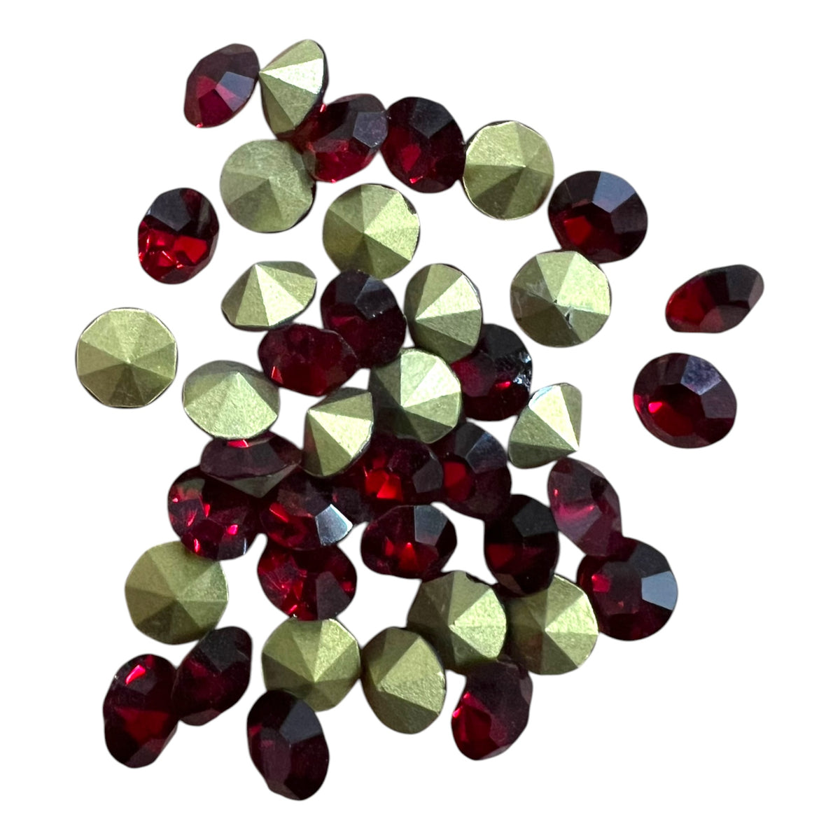 Maroon 6mm Glass Zircon Stone