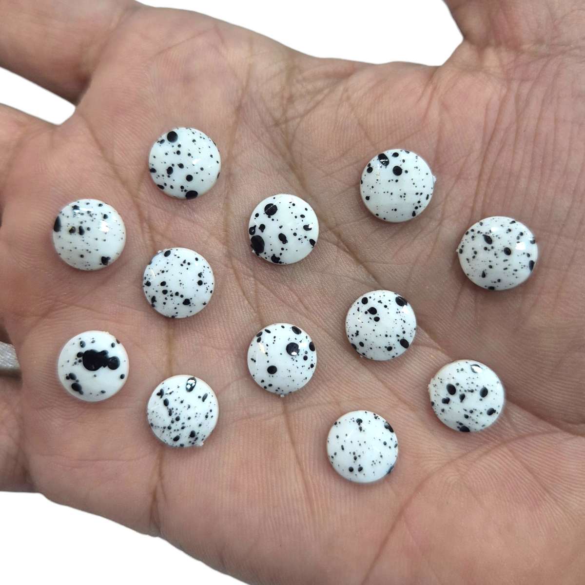 Splatter Flat B&W Round Beads (100pcs)